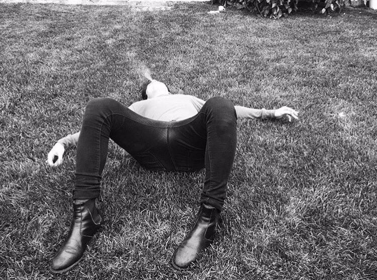 MXLIBX's tweet image. im Grayson,  I hide myself behind capital letters + black &amp;amp; white filters x