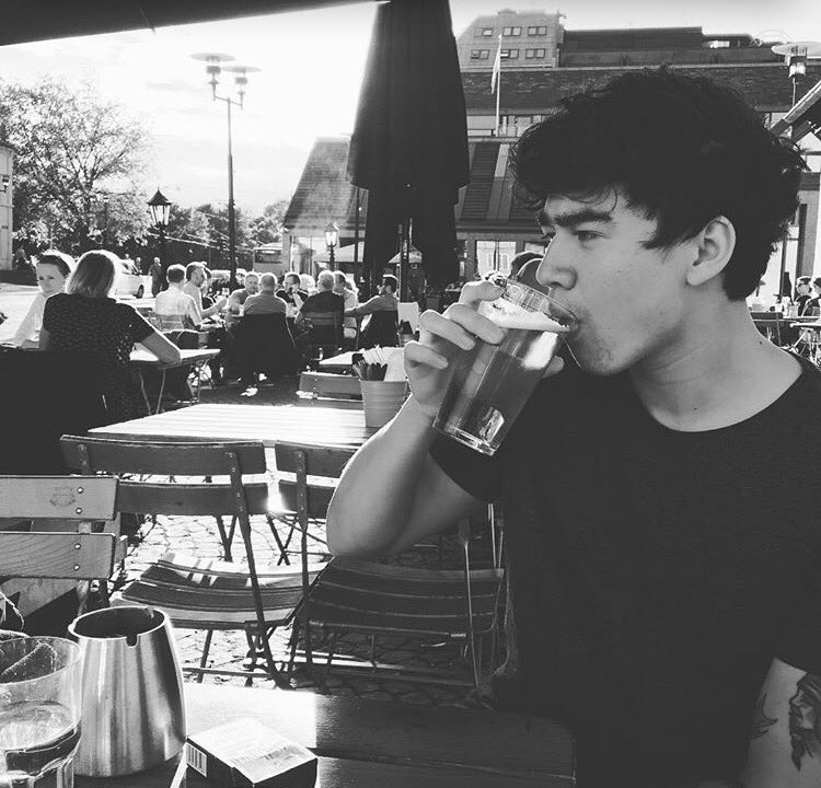 MXLIBX's tweet image. im Grayson,  I hide myself behind capital letters + black &amp;amp; white filters x