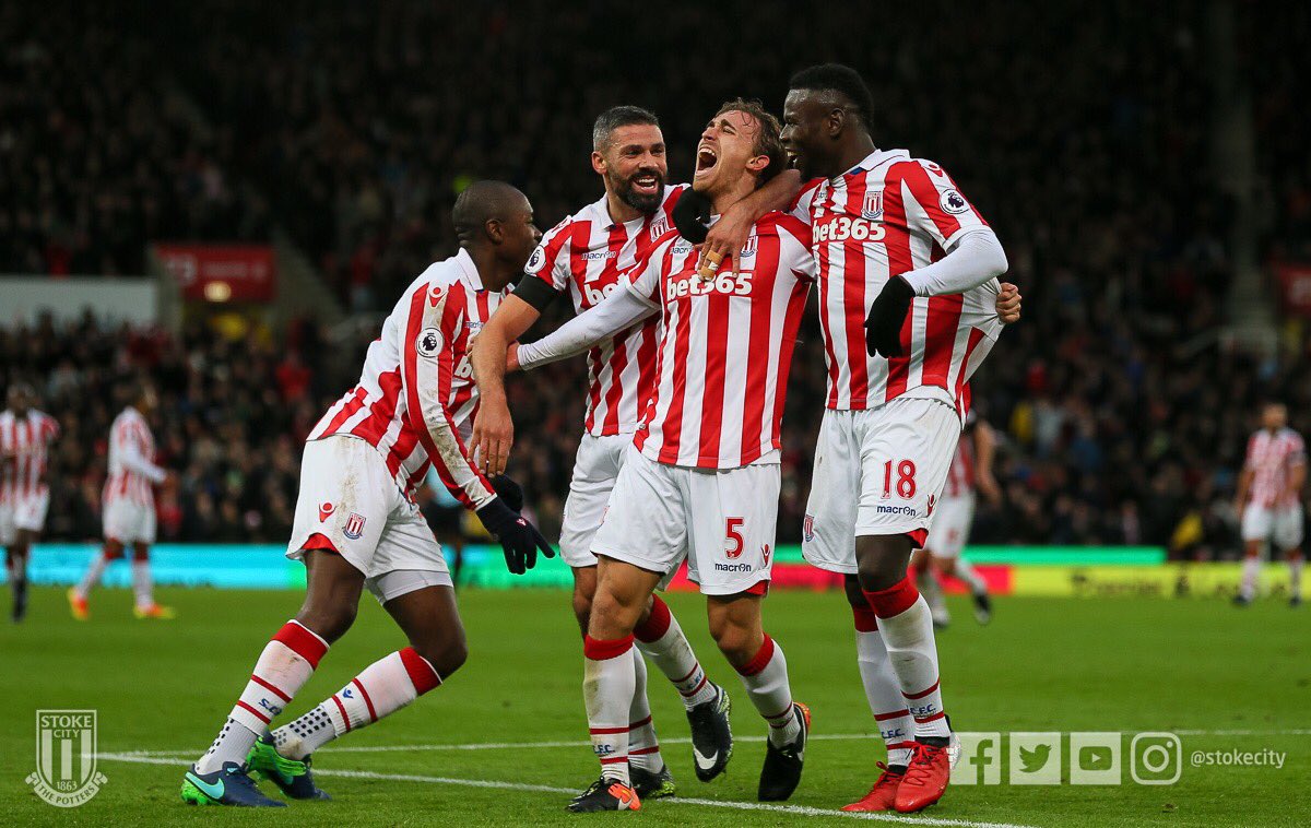 Marc Muniesa tweet media