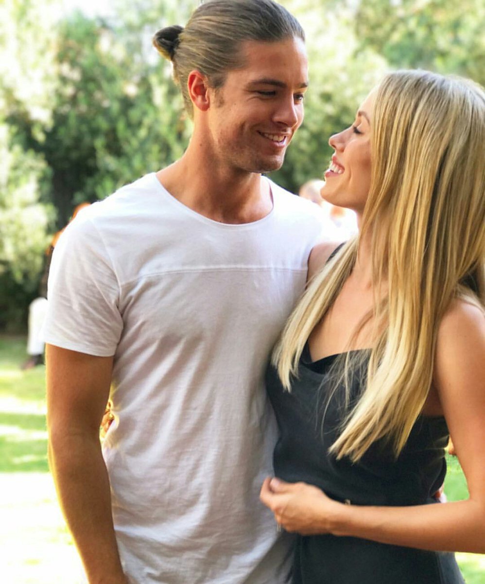 travournee's tweet photo. emma and travis ❤ https://t.co/HTAqoKNILR