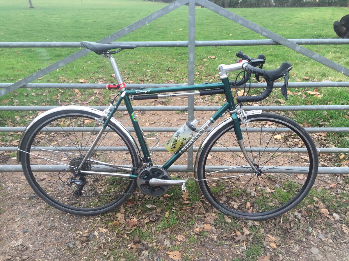 The <a href="/hallettrichard/">Richard Hallett</a> wolf in sheep's clothing. Retro looks but 953, 1300g tubeless wheels, Ultegra 11 <a href="/srmtraining/">SRM Training System</a>, top finishing kit. Fast.