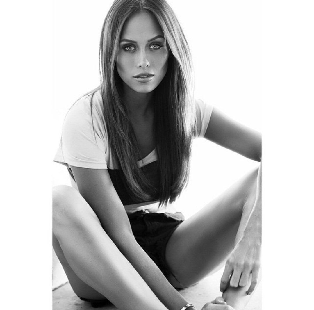 EmVictoriaLane's tweet photo. rossanna faraci shoot (09/12/14) https://t.co/rX7JjcwILT