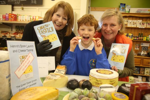 Great day <a href="/MadeProperHere/">MadeBeautifullyHere</a> selling locally-made Christmas hampers and gifts. Tomorrow it's all about the cheese! #Cheesetastic #slaithwaite