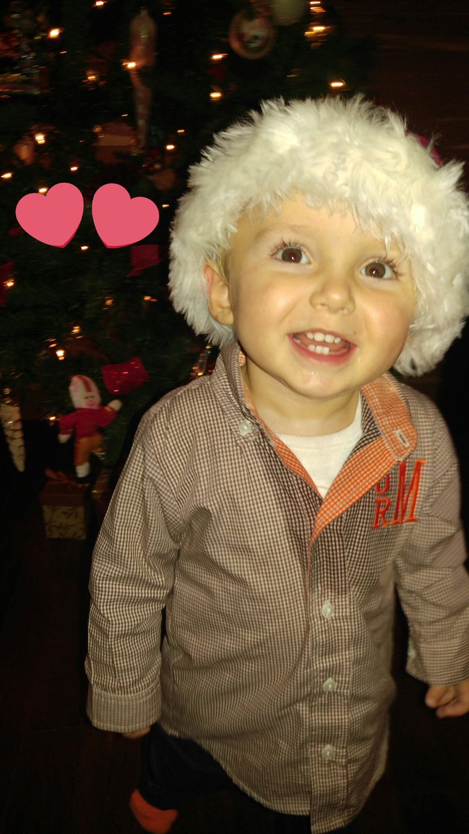 Jackeem15's tweet photo. @Jackeem15 #blessedmomma #readyforsanta https://t.co/1Q4ePed2Ul