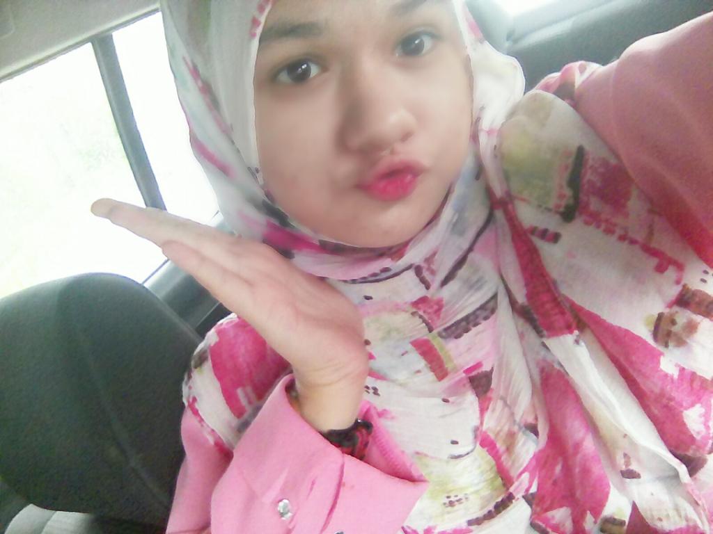 nuestboyskings's tweet photo. ์์ผ ์ถํํด ์ง ์ค๋น ! Here my flying kiss lol hahahahaha #HappyJinDay #์ง์์ผแแ #์์ง์์ผแแ #pinkjinday @BTS_twt https://t.co/gPuVTkBgge