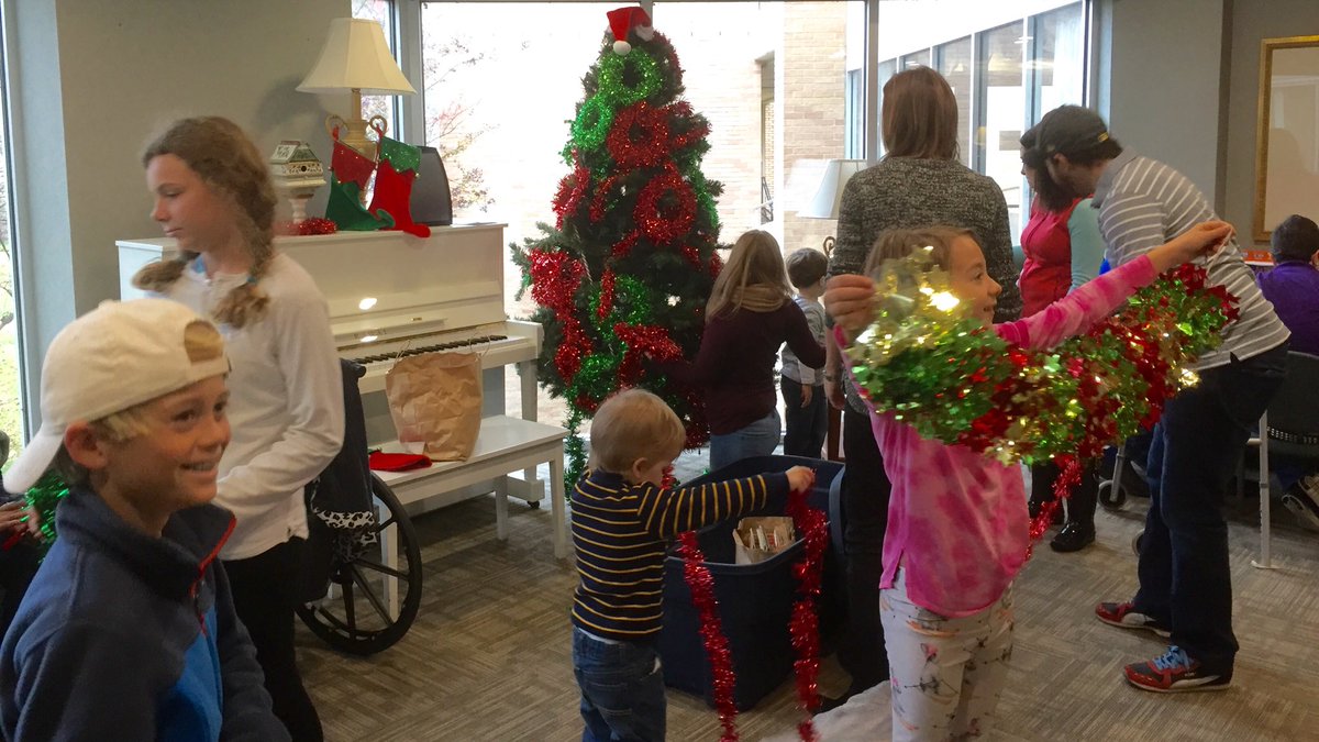 northparkpres's tweet photo. Share the #JOY this Advent season! #NorthPark families help decorate at #Grace Presbyterian Village. https://t.co/CK4hY0GDLI