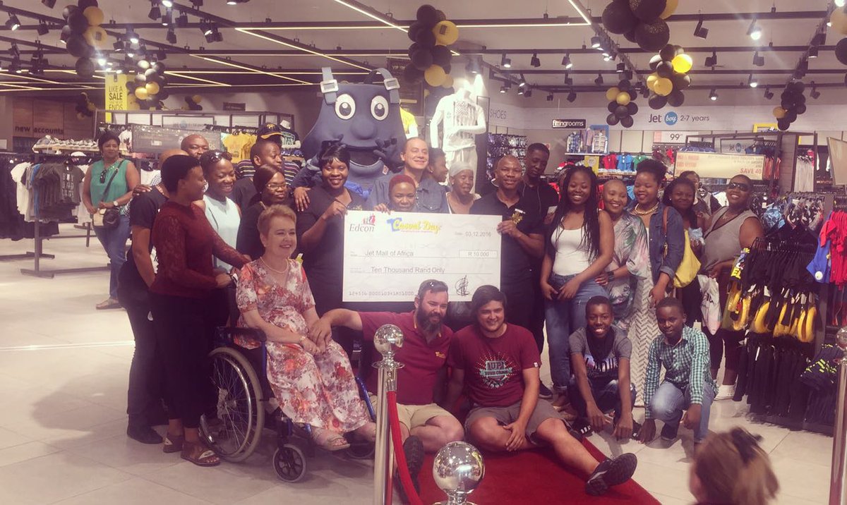 cherrylahli's tweet photo. Earlier today @TheMallofAfrica #Jetstore celebrating #InternationalDayofpeoplewithdisability with @CasualDay_SA #Edcon #CasualDay https://t.co/pl1DPl98Z1