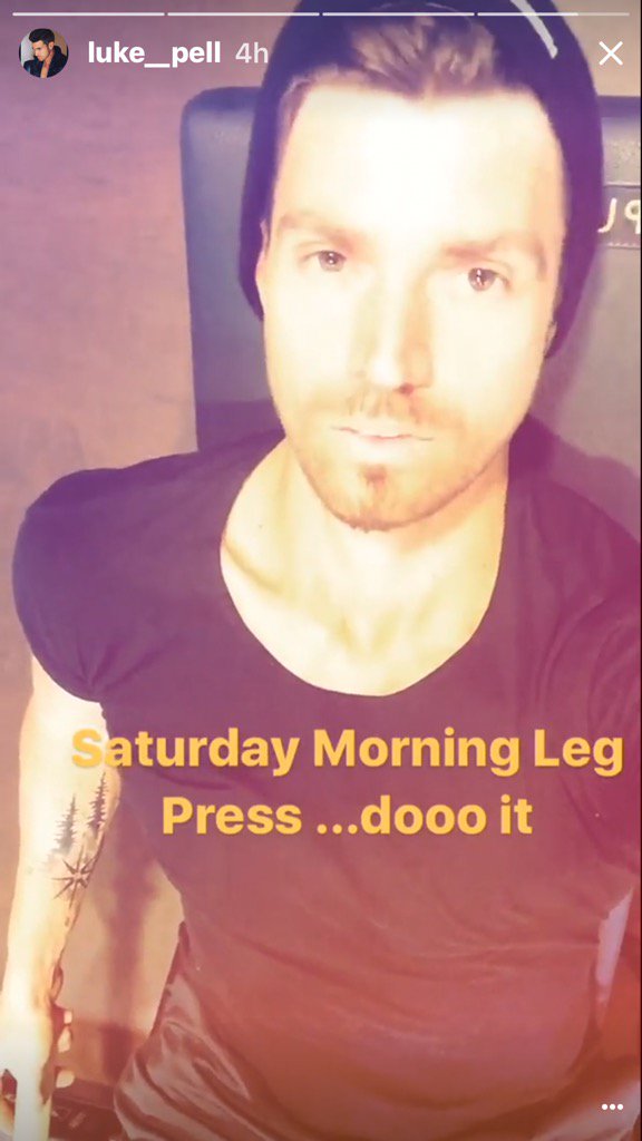 LukesAngelz's tweet photo. Getting a first glimpse of @Luke__Pell 's new tat during Sat. morning workout. Love the trees! #whatelsedoesitsay 🤔 https://t.co/EbdpVaahjG