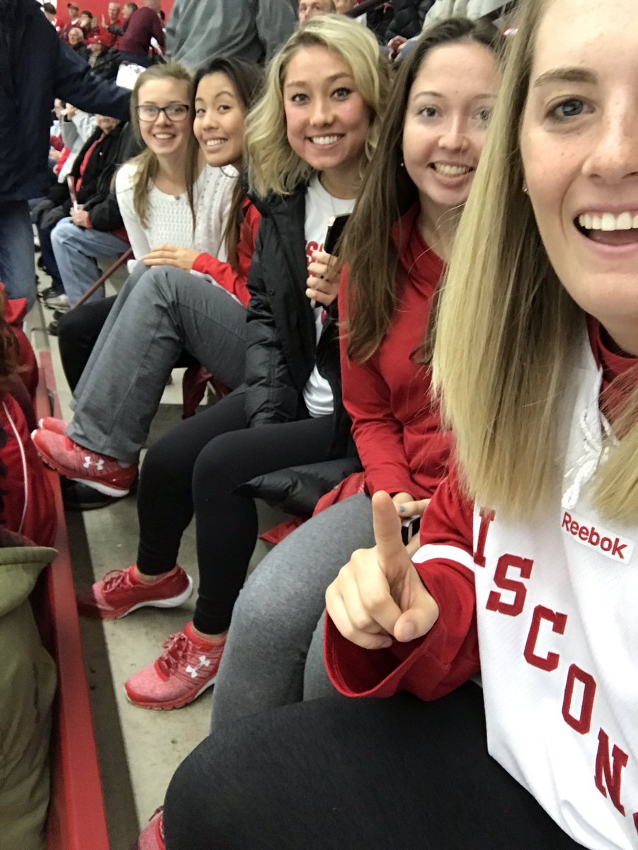 anageotte's tweet photo. five golfers ready to watch @BadgerWHockey take down he gophers @UW_SAAC #BadgerFGN https://t.co/cOuCGVidaQ
