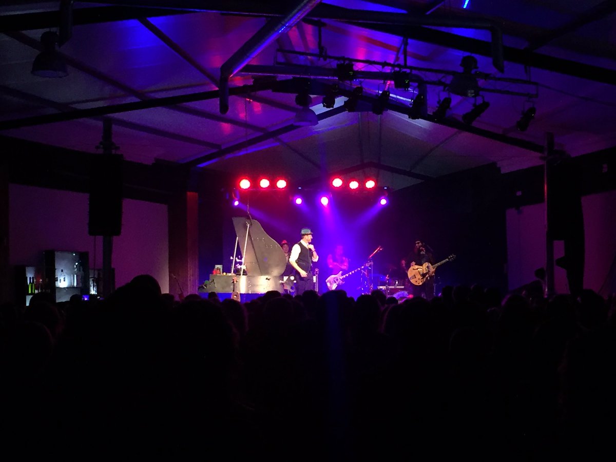 MasEventss's tweet photo. Buena entrada para ver a @AlexODogherty en la Sala Nueva Habana De San Fernando!!

Gracias a todos!! Ahora toca disfrutar!!! https://t.co/NMICv81uot