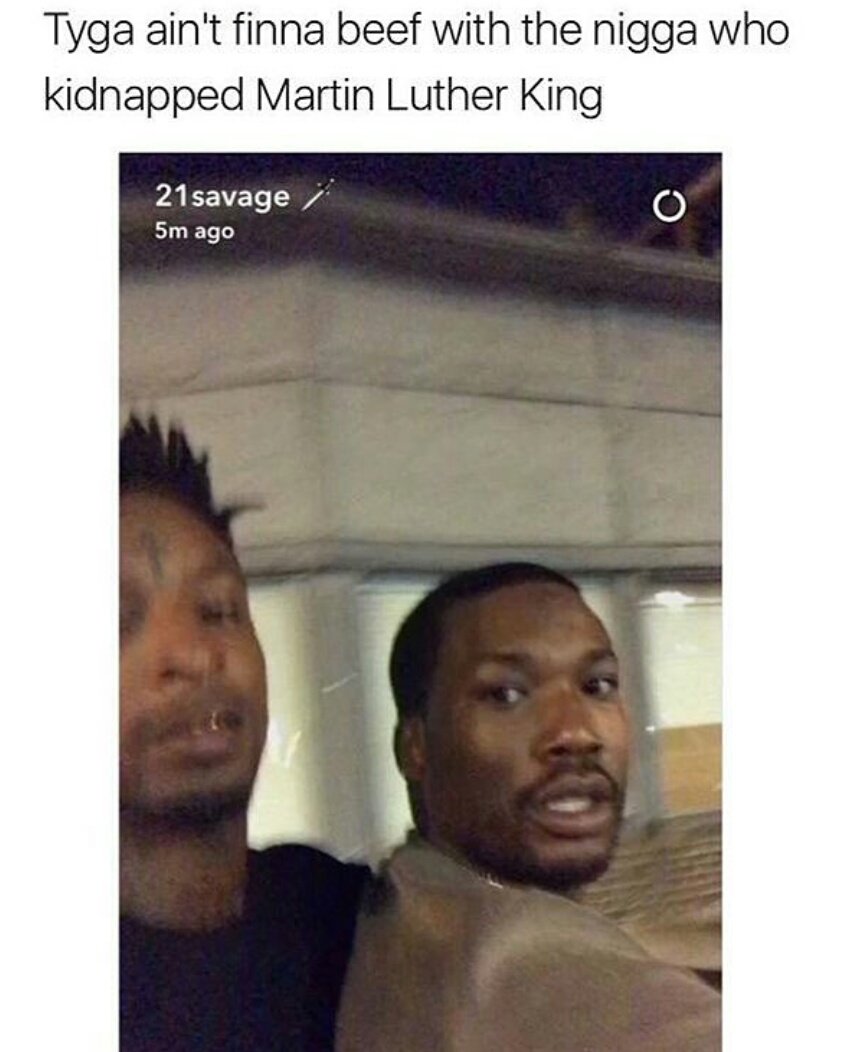 CyyHtisUAAABQdz.jpg:large