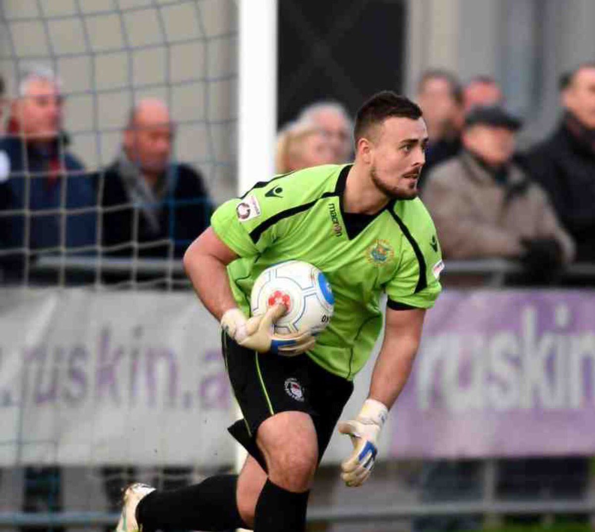 tybelford's tweet photo. Looking forward to my delivery from @justkeepers this week love the keeper id gloves thanks lads #gkunion #keeperid #justkeepers https://t.co/OeDs3drxL0