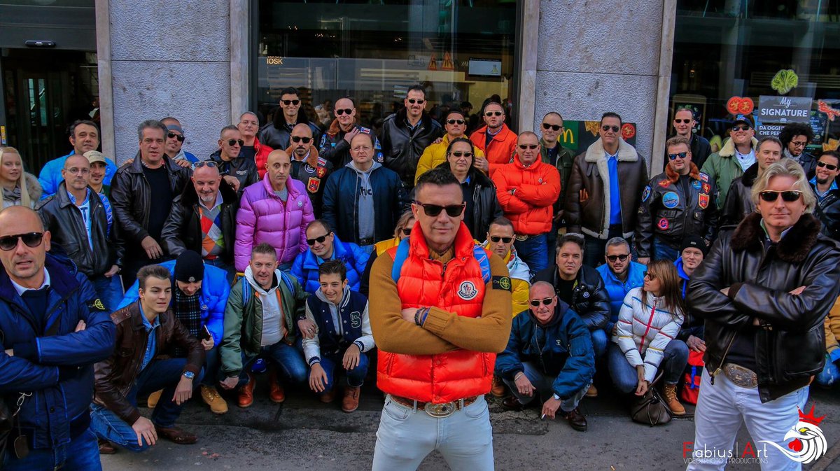 matteo_ranzi's tweet photo. @jaxofficial siamo tornati, #paninari https://t.co/ejJdwpPsym