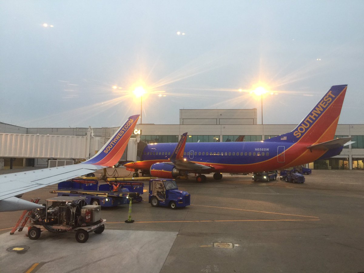 calisurferboy's tweet photo. Nashville, TN.  #BNA https://t.co/Pjvn2Q6dd3