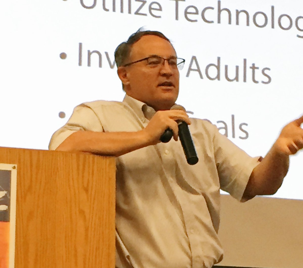 wrappedxlm's tweet photo. I Don't Know π€ @jcorippo #CLSCART16 https://t.co/pO5eNIcUPK