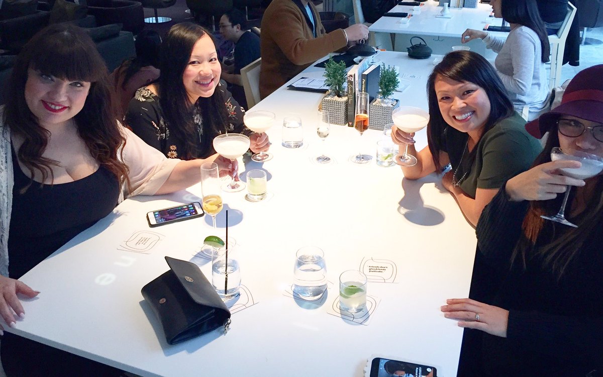 ann_luu's tweet photo. Boozy brunch with boozy gals @FairmontPacific #PacTim https://t.co/1JolL3ZJju