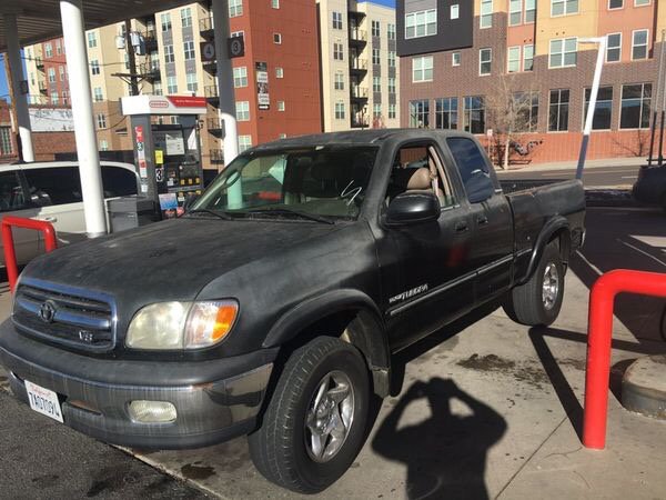 bkelleytraining's tweet photo. I am selling 2000 Toyota Tundra for $6,800 near: Denver, CO on OfferUp. https://t.co/hA2IFQwHqe https://t.co/BuHdQwaLNZ