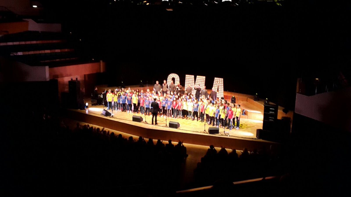 OnlyKidsAloud's tweet photo. We had a great time performing with @onlymenaloud this evening. Big thanks to @Paul_Rothwell and @CraigYates for conducting us! https://t.co/Om5hSFtJgt
