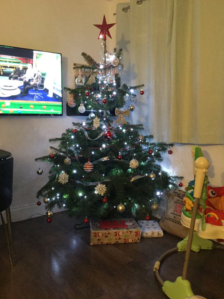 HannahDH_03's tweet photo. It's beginning to look a lot like Christmas in the Glover household ✨🎄❤️✨🎄❤️✨ https://t.co/ovqQN0VCkx