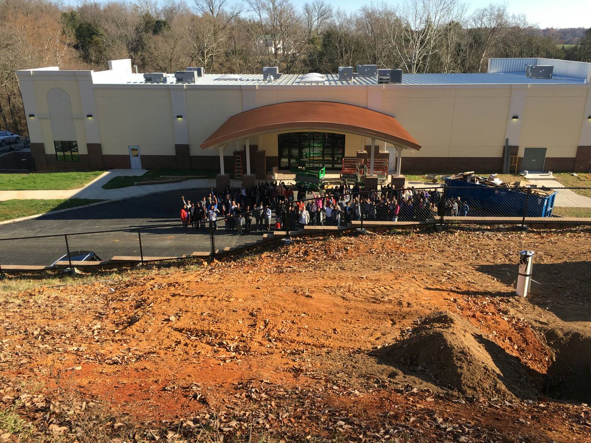 FCCIntl1's tweet photo. FCCI Partners praying on site at #FaithPlaza.
It won't be long now!
#ilovefcci #accelerate16 https://t.co/Blyw7qpT9C