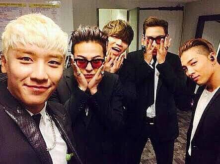 bigbang___gd___'s tweet photo. 久々にタグやってみる👍🏾❤️

#twitter上にいるBIGBANGぺん全員と繋がるのが密かな夢だったりするのでとりあえずこれを見たBBペンさんはRTもしくはフォローしていただけると全力でフォローしに行きます
#ビッベンRT
#BIGBANG好きな人RT https://t.co/PTEVgADKsL
