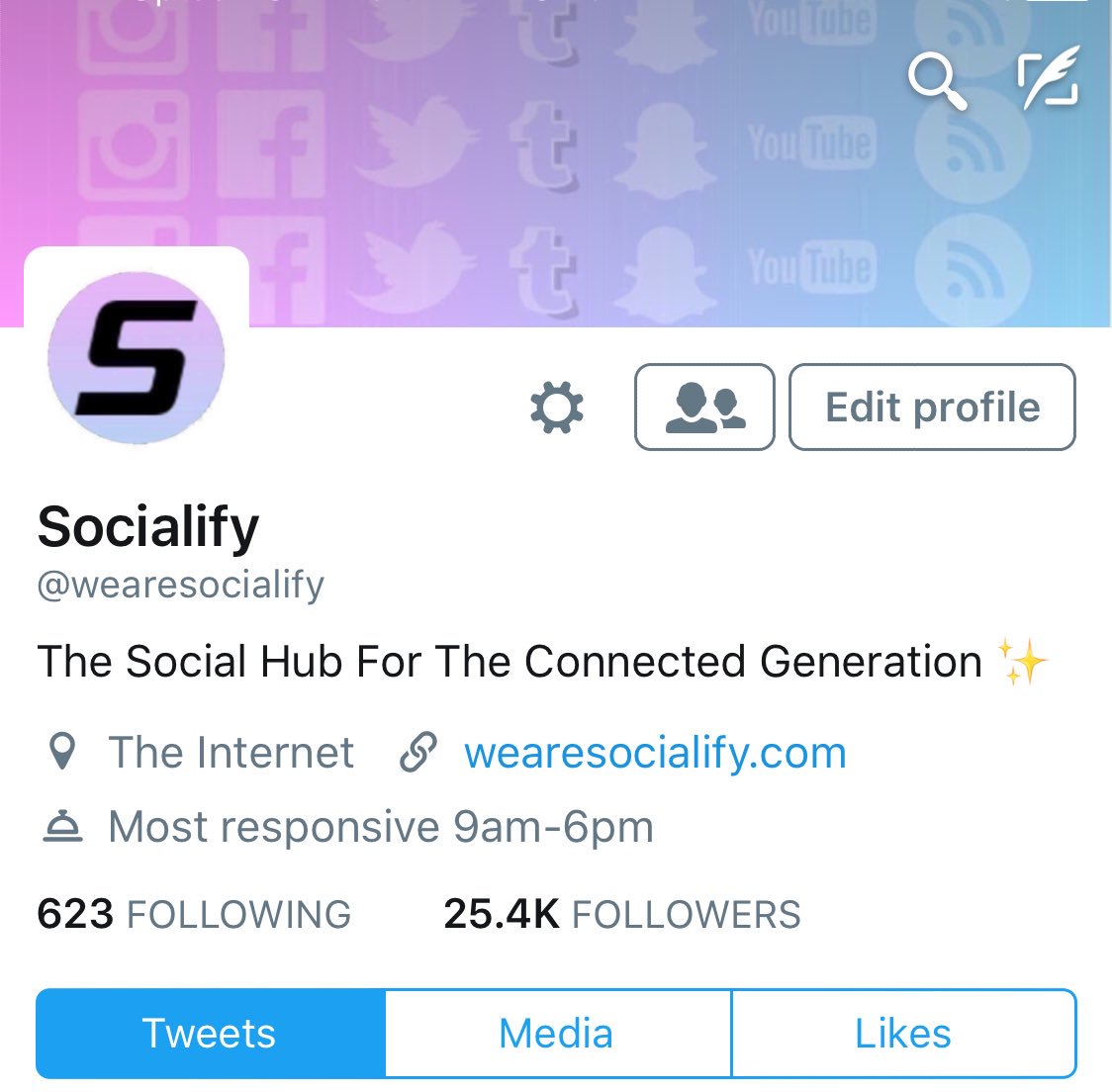 MagicalParks's tweet image. Hey guys! This account is a free follow for @wearesocialify Make sure go and give them a follow. They might even follow back! Thanks😊