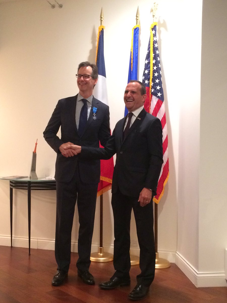 FranceinChicago's tweet photo. Congratulations Richard Saines, leading #climatechange lawyer @bakermckenzie on #OrdreNationalMérite award #ParisAgreement #COP21 #COP22 https://t.co/xlE1UxVOhl
