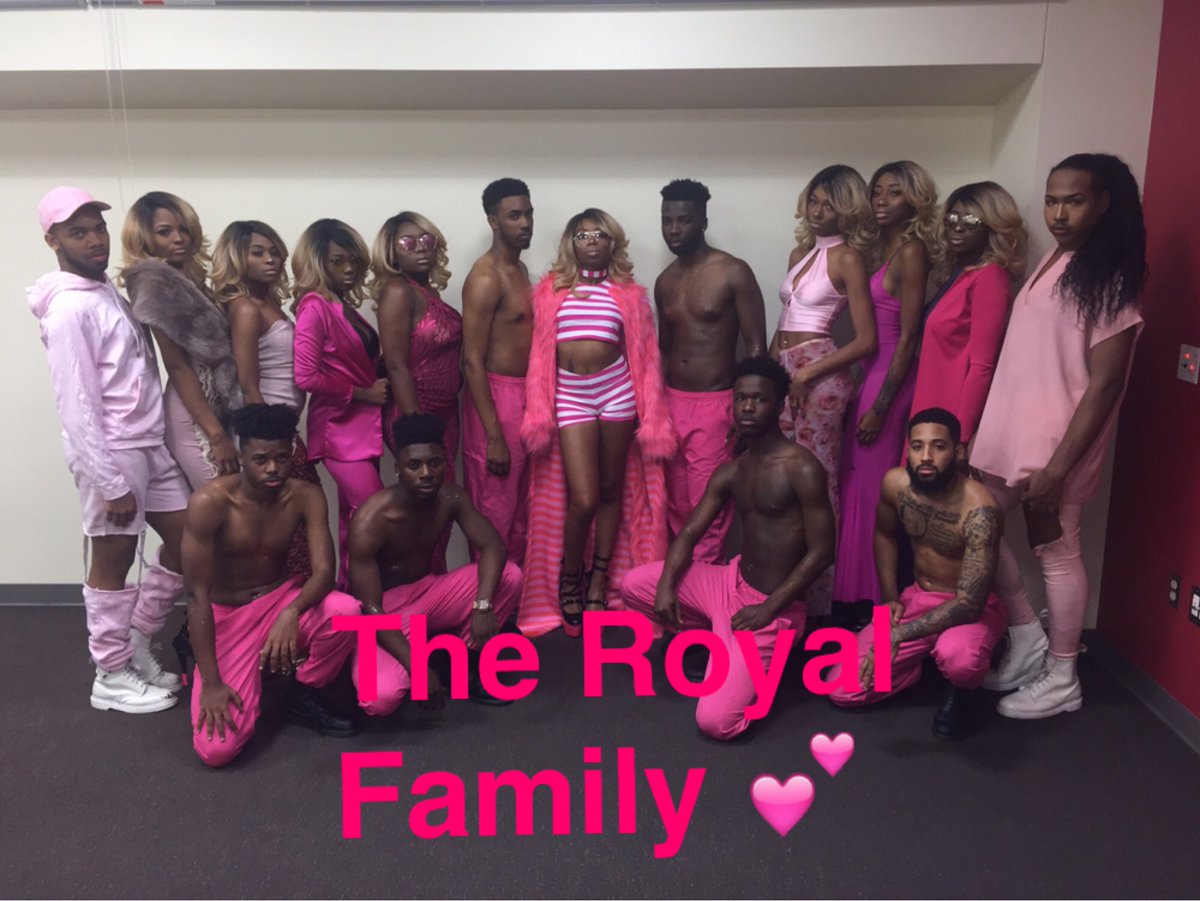 kushmodelsent's tweet photo. Kush Models ENT. | Frostburg State University @ Visual Couture's Fashion Show. #KushModelsENT #Booked #LilKim 💕 https://t.co/9zshMnOZBK