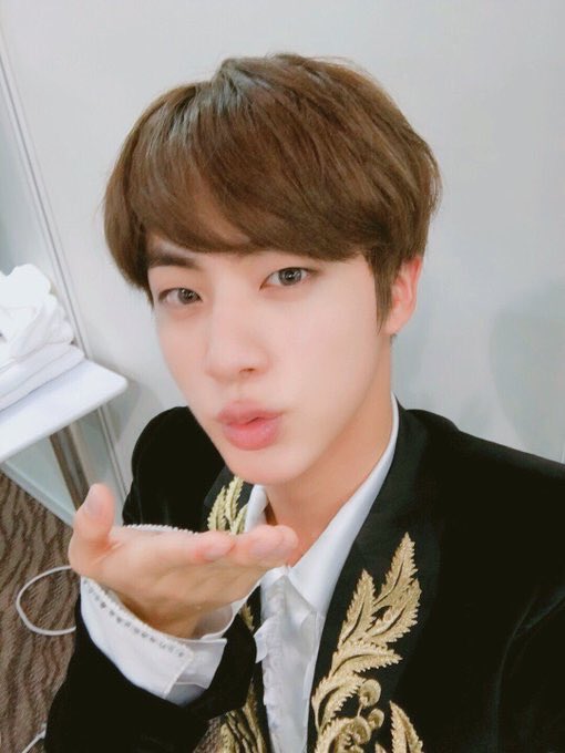 defyoongi's tweet photo. [ #진생일ㅊㅋ ] 

Happy Birthday 생일축해! ARMYs always love and support you ✨💕 THANK YOU FOR TAKING CARE OF THE MEMBERS AND THE FANS !! ✨✨ @BTS_twt https://t.co/di41HBhbC6