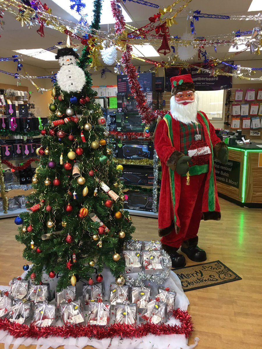 CSRepairs's tweet image. We are now open Sundays loads laptops in and remote control cars 54a long street atherstone cv9 1au.    Tel 01827 768171