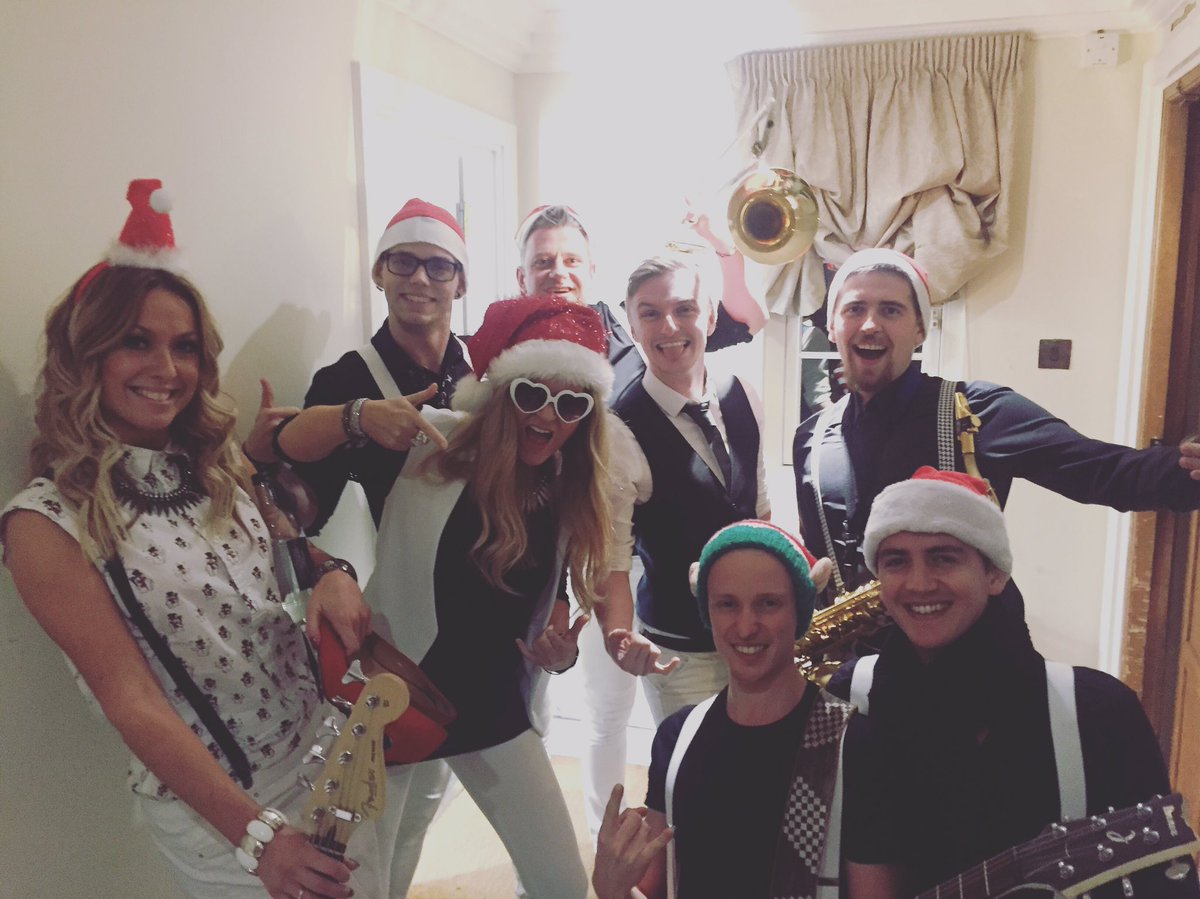 FirebirdEvents's tweet photo. They're fun, fabulous and funky... It's Fully Funktional! Fantastic band for your next Function!! 🎅🏼🎤 #eventprofs #functionband https://t.co/SnzD25zOaO