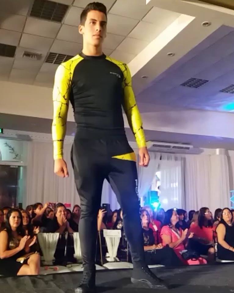 johnmartillo's tweet photo. Desfile #PortoModa https://t.co/gUHzIJzfgV