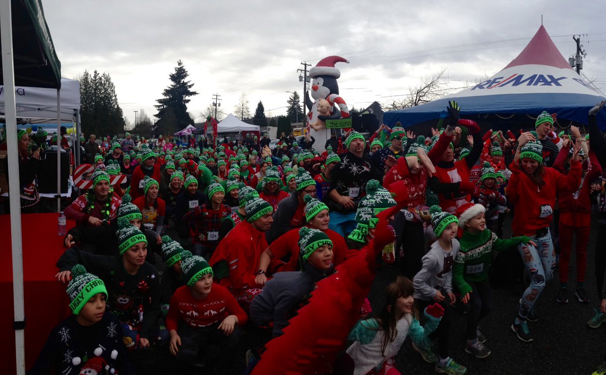 Had a great morning helping out <a href="/nowthatsugly/">Ugly Sweater Dash 5k</a> for <a href="/MakeAWishCA/">Make-A-Wish Canada</a> #uglydash #run #event #xmasware w/<a href="/GraceChoiEvents/">Grace Choi</a>