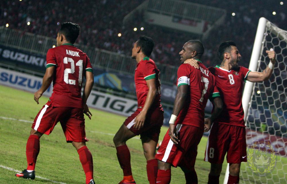 PSSI's tweet photo. Timnas Indonesia siang ini bertolak ke Hanoi, Vietnam utk menjalani leg kedua pada Rabu (7/12). Mohon doa dan dukungannya kpd kami. https://t.co/8I2hjLpZ0E