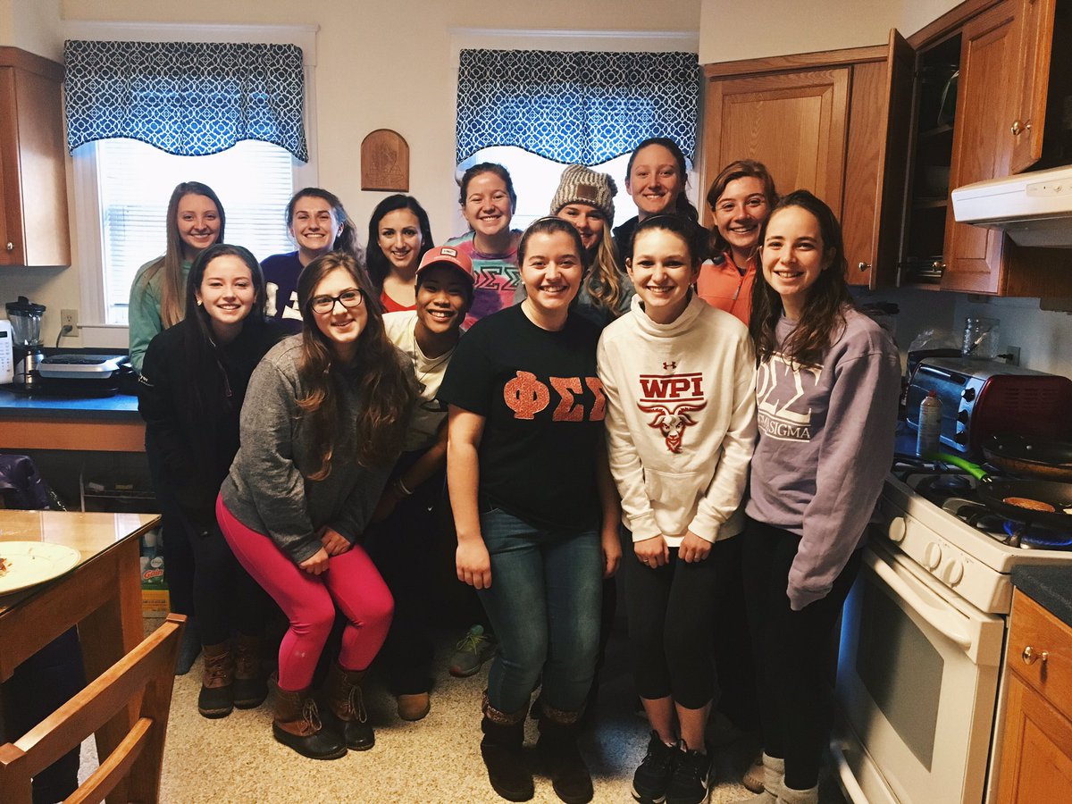 Thank you Axid for the pancakes this morning! 💙💛 #phisigwpi