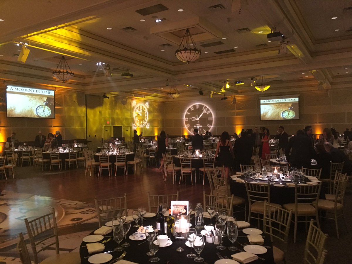 MaziyarB's tweet photo. #WSP #Christmas Party - 2016 #Engineering #RFS #Consulting #Restoration https://t.co/VlDc5bqDZG