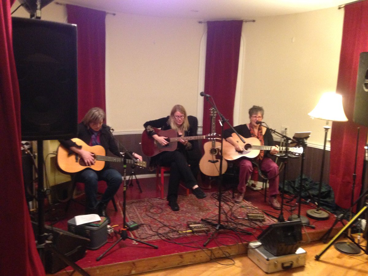 #TourofTwoCities #SomervilleMA Arts at the Armory with <a href="/susancattaneo/">Susan Cattaneo</a> &amp; Jennifer Kimball