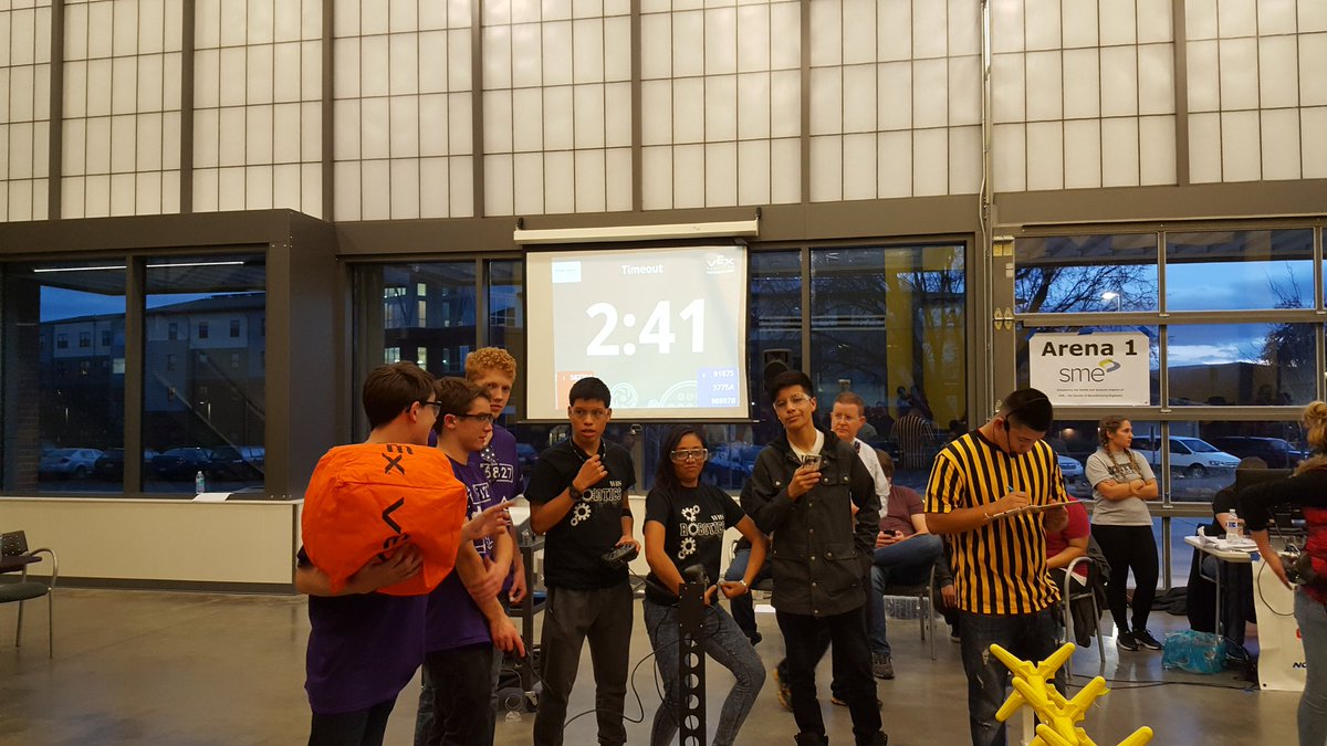 Maestro_Wilson's tweet photo. Takin first alliance and goin to state on our first comp this year #wahlukestrong https://t.co/jSwGSkyaB9