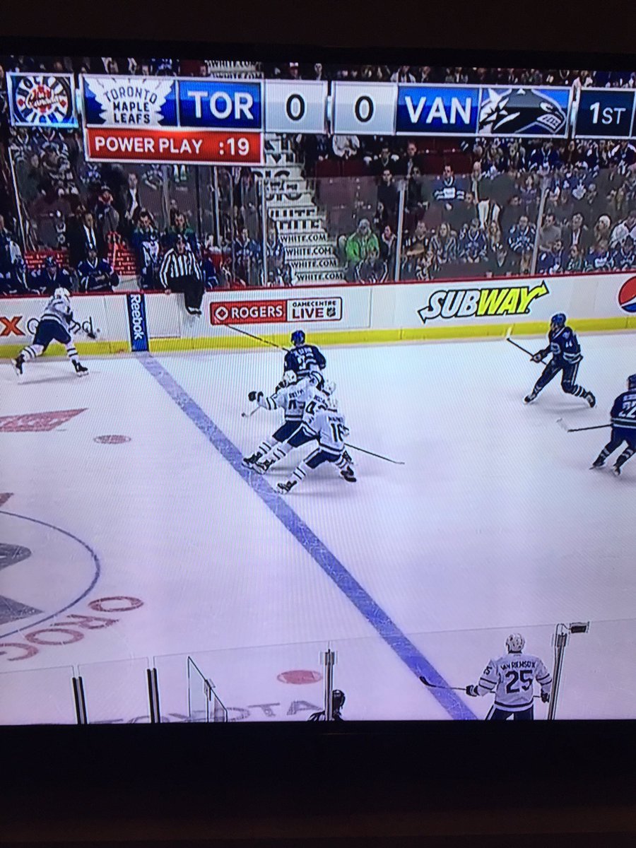 cowie18's tweet photo. Looks like the leafs have been practicing their stanky leg #offside #shgoalagainst #gosensgo @Madigan24 https://t.co/Msv2J3rOdN