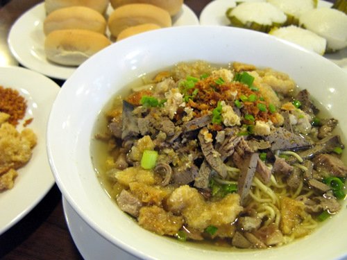 iKChastee's tweet image. 46 days na lang. #Batchoy