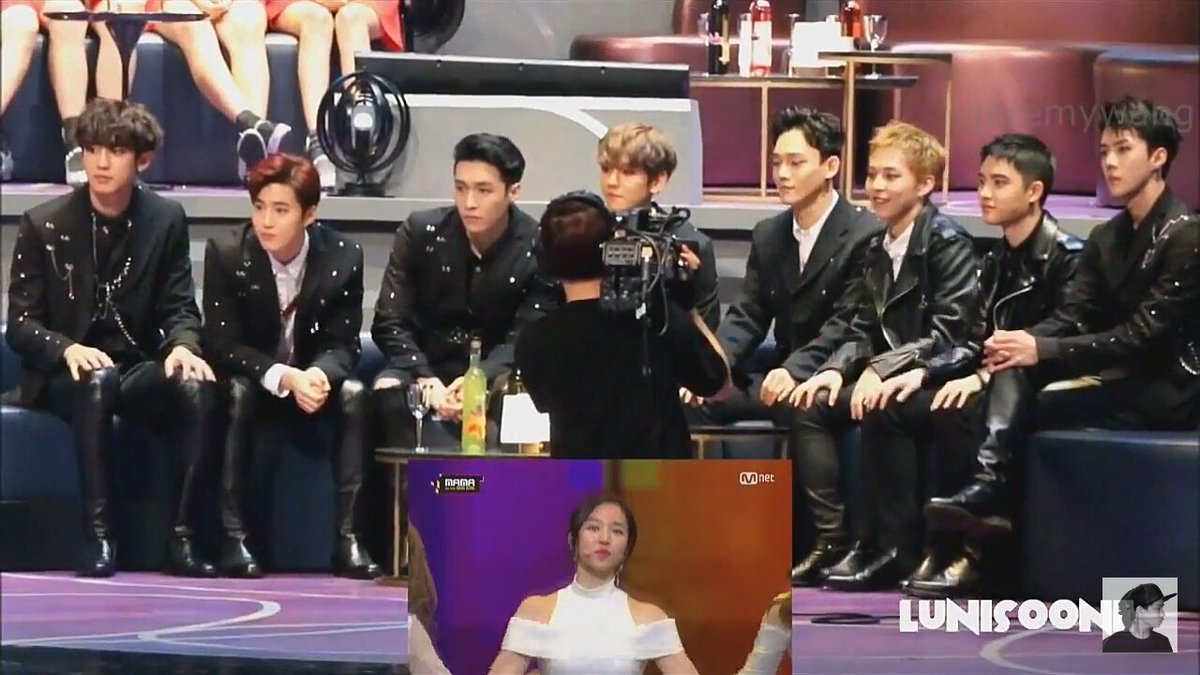 nayeon_tw00's tweet photo. แหม่ๆๆพอแฟนออกมาก็ยิ้มน้อยยิ้มใหญ่
่เลยนะแบค~
พอท่อนคนอื่นหละ....เงียบ(ก็แบคจะดู
แค่แฟนอะ)หวานกันจังเลยนะคู่นี้555😊
#nabaek #baekna https://t.co/JdfVwERoTF