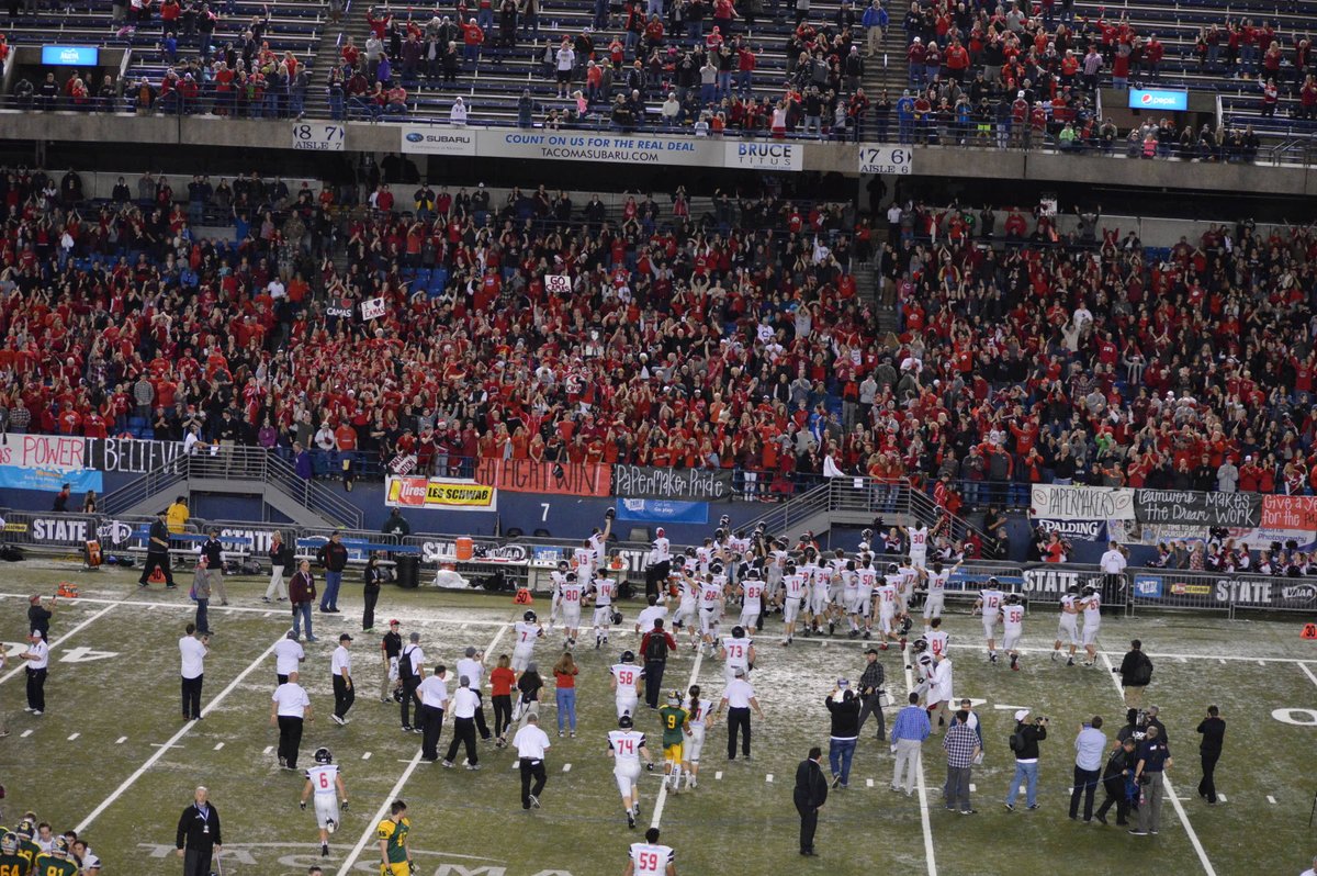 West42Sports's tweet photo. CAMAS HOISTS THE BIG TROPHY AS THE 4A CHAMPS https://t.co/46JVKnZC7o