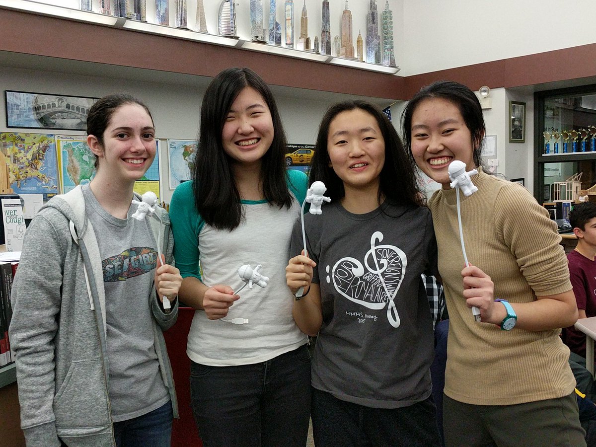 hthshacks's tweet photo. We had a tie for most creative between High Tech Trail and Tchouk It Out! They get USB lights and audio splitters! #localhackday #hthshacks https://t.co/IhpUVGDhht