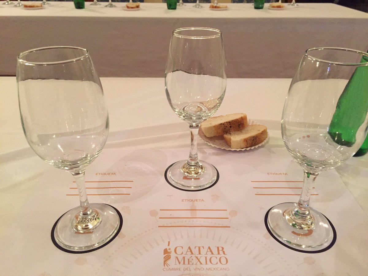 catarmexico's tweet photo. Estamos listos para la cata presentada por vinos @VinosDonLeo en la Casa del Conde Rul #CatarMéxico https://t.co/rXLBx671QZ