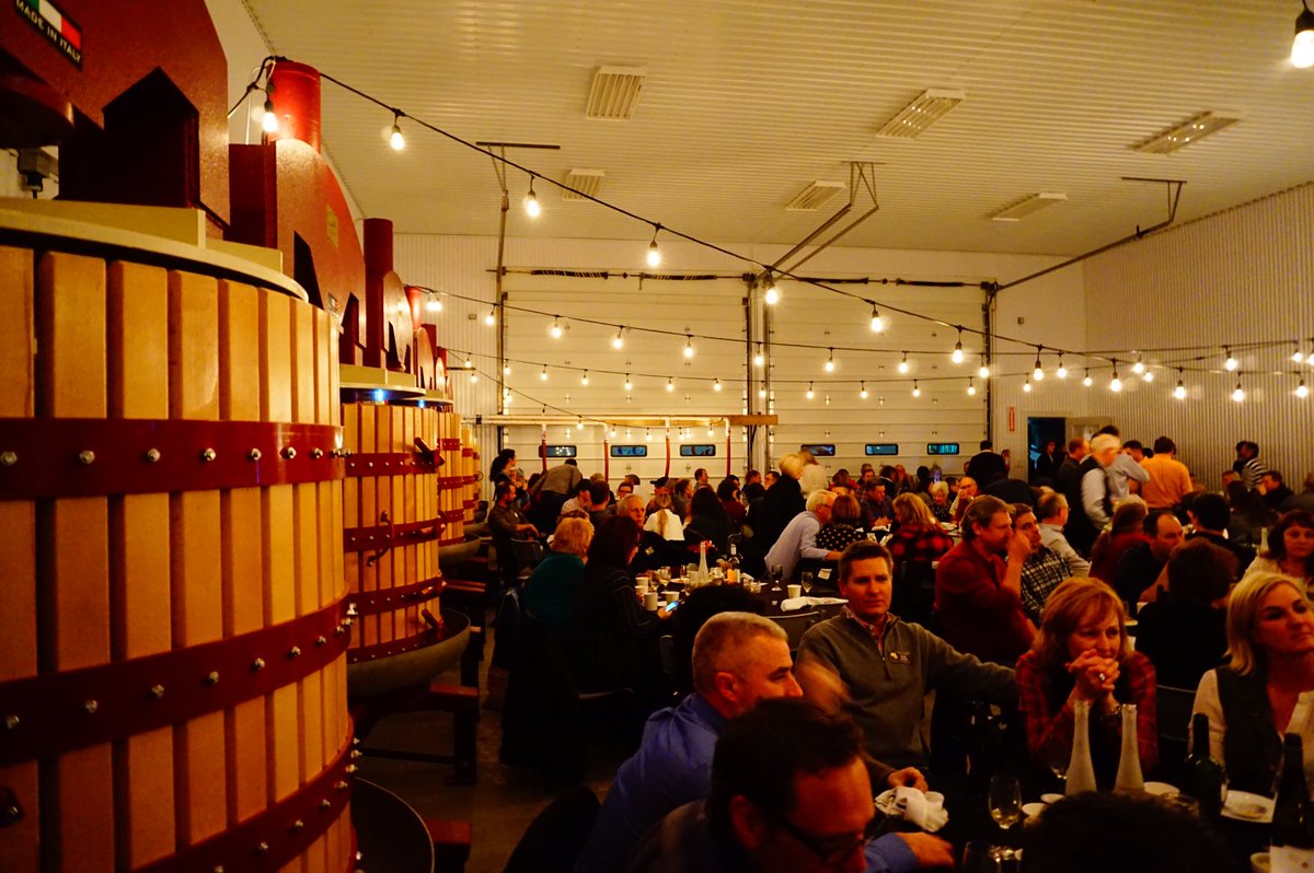 MorganSmallman's tweet photo. What a day on the #oyf2016 tour. Lots of #Grape talk and a great meal with awesome music! Thanks for letting me tag along! https://t.co/tVwRal8Ocl