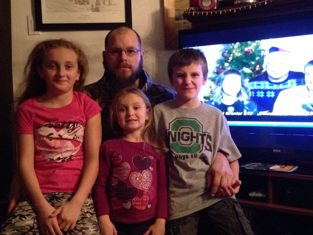 TimminsTelethon's tweet photo. Sending a very happy birthday to Alex who is spending it watching the #TimminsTelethon with Sydney, Trinity, and Al! Happy birthday!!! 🎂 https://t.co/ocGJplGhoD