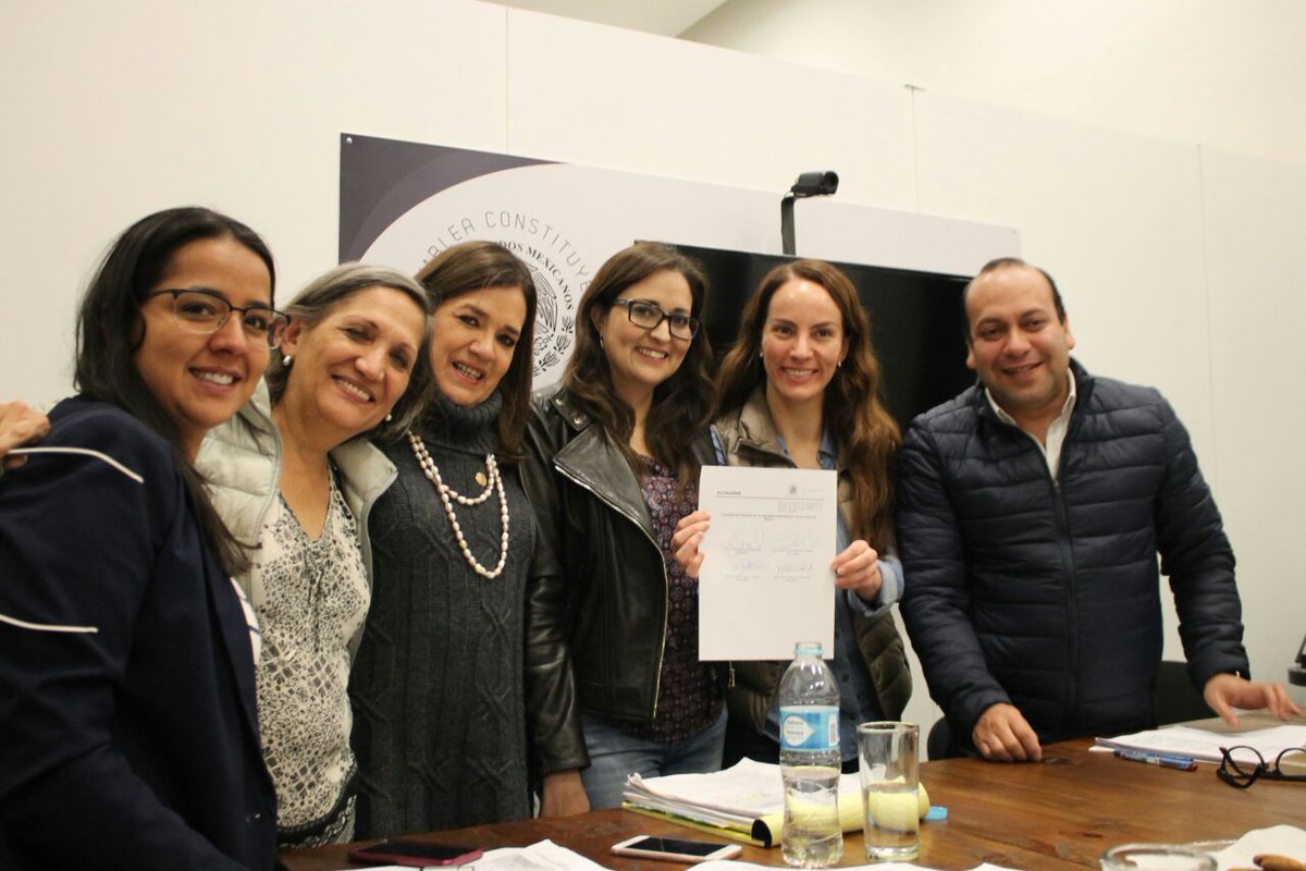 Medios_GCB's tweet photo. Concluye reunión de trabajo con #ProyectoDeDictamen de #ComisiónDeAlcaldías encabezada por @GabyCuevas #Diálogo https://t.co/bwDJ56wvtj