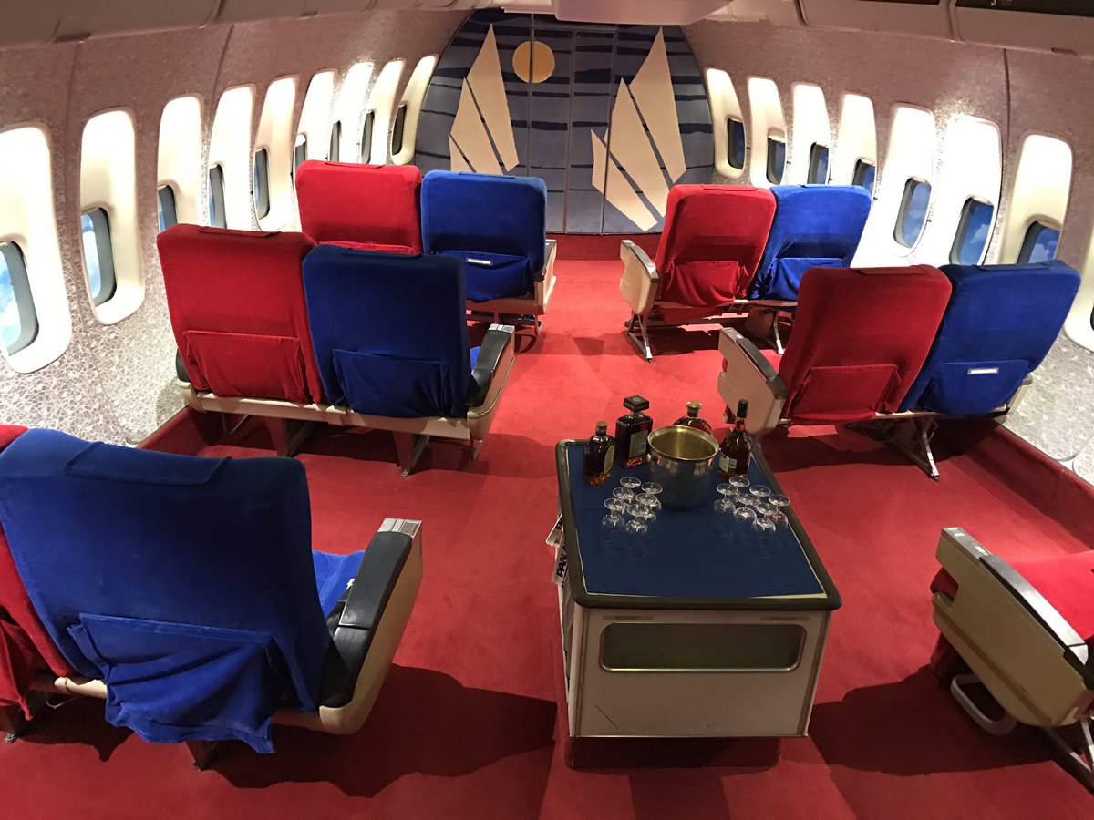 TheAirchive's tweet photo. First Class lower deck cabin on the PanAm Experience 747 https://t.co/BGlhU2G8bN