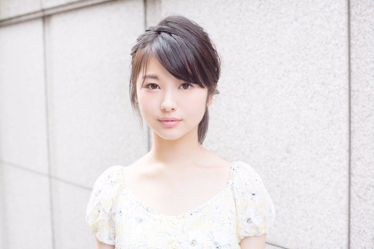 浜辺美波】『映画 妖怪ウォッチ 空飛ぶクジラとダブル世界の大冒険だ