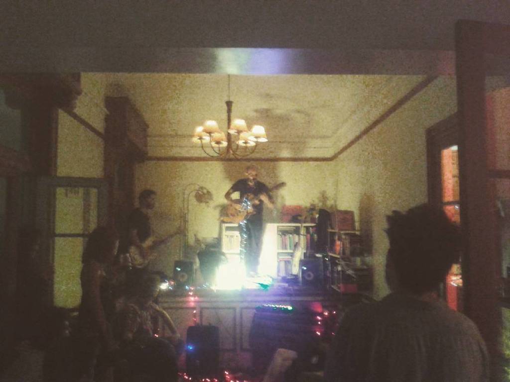 elremolon's tweet photo. #polnada en #ochosentidos ahora! https://t.co/DmwslRCyi7 https://t.co/KUoEgbJi4G
